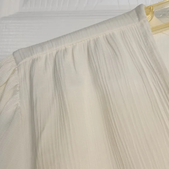 Michael Kors Cream Blouse with Peplum Hem - Picture 6 of 16